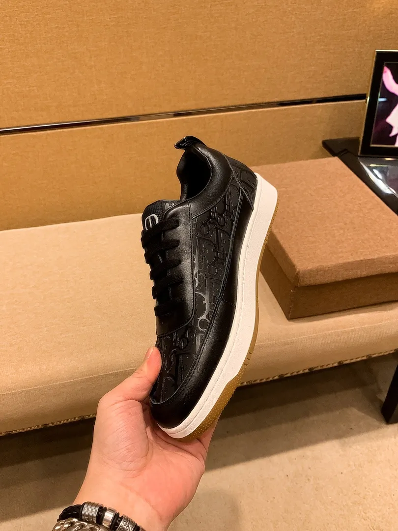 Men's shoes💰 420💰 [Dior] high-end men's shoes brand official website 1:1 latest masterpiece: the upper is made of Italian imported first-layer cowhide with a comfortable and breathable lining ➕original non-slip and wear-resistant outsole🔥, making walking more convenient and comfortable! An exclusive new model, a stunning work, a beautiful 1:1 replica [color] compared to the official quality! Create a fashionable personality to set off your uniqueness! A must-have for trendy men! Classic🔥Size: 38-44 Color: 🔥Multiple colors available🔥.